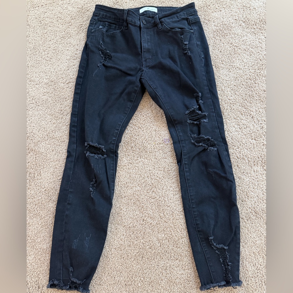 KanCan Black Distressed Ankle Jeans